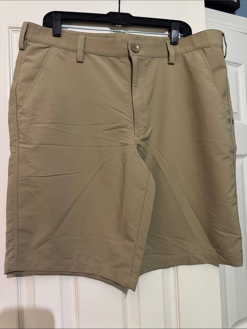 Under Armour Men's Tan Performance Golf Shorts